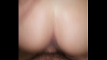 Preview 1 of Cheating While Watching Tv - novinho tarado come coroa #safada #brasil