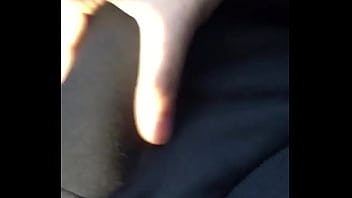 Preview 1 of Squrt Webcam - Batendo punheta enquanto amigo dirige