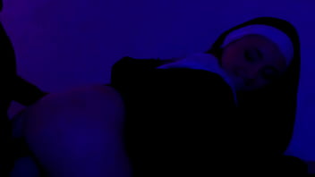 Preview 3 of Black Ebony Lesbian Foot Worship - Alvxs X Lil Dmz - Paga de crente (webclipe)