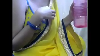 Preview 3 of Girl Alone Jungle - desi bhabhi exposing big boobs on webcam