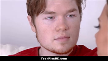 Preview 2 of Webcam Cocu - Teen Stepsister Creampied