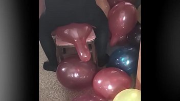 Preview 1 of Chikpass - girl ride to pop balloons