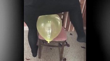 Preview 4 of Chikpass - girl ride to pop balloons