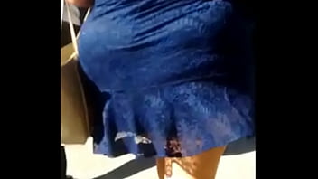 Preview 1 of Japan Seduce Uncensored - Coroa Rabuda de Vestido Azul