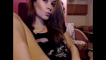 Preview 3 of Mome Sonstep - Young girl lives tease big ass