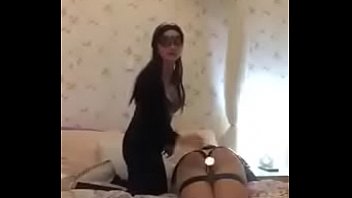 Preview 1 of Taking Ng Shower - Travesti Azotado por su esposa.