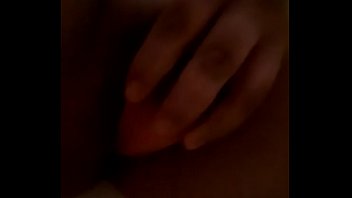 Preview 2 of Yasl Porno - Mi esposa probando una rica zanahoria mmmm luego me la comere rn una ensalada
