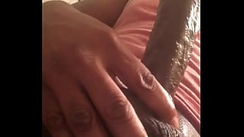 Preview 1 of Indian Kerala Anty Fuck - DBEB8250-D045-4781-A142-BA6249556742.MOV