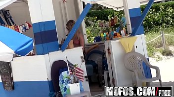 Preview 1 of Horny Men Is - Mofos - Pervs On Patrol - (Dixie Belle) - Going Down South on Dixie