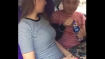 Preview 3 of Dadi Moom - VID-20171107-WA0008
