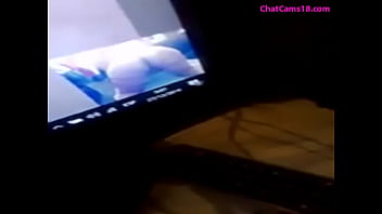 Preview 2 of Porn Bf16year - mostrando mis nalgotas por skype