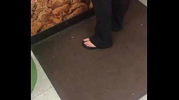 Preview 1 of Anusk Sex Vidos - white lady mature candid toes