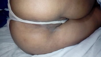 Preview 4 of Big Botty And Tits - La tanga y culo de mi esposa de concha peluda