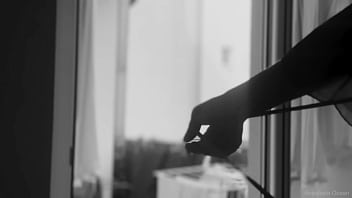 Preview 1 of Video Sixsi Xxx - Naked chubby woman hangs out laundry on the balcony for neighbors can watch
