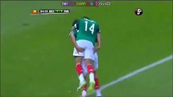 Preview 1 of Vrgin 18 - Raul Jimenez mete sus dedos en el culo del Chicharito