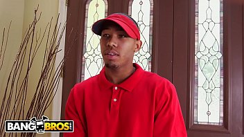 Preview 1 of Atris Anal - BANGBROS - Magnum Size Pizza Delivery For Petite Teen Joseline Kelly