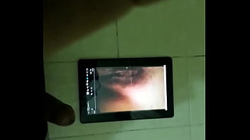 Preview 4 of Desi Jungle Mumbai - Amigo se hace la paja mirando a mi esposa