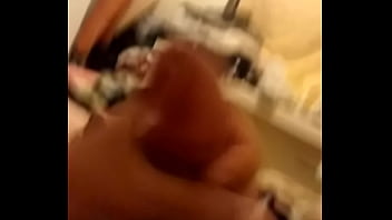 Preview 2 of Lessabi - leitinho quente jorrando na punheta da noite