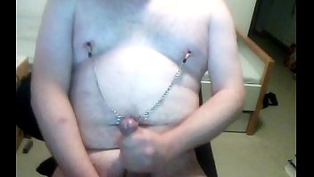 Preview 2 of Hd Am Mal Isex - Bi Sklave spielt mit sich selber und spritzt dabei ab