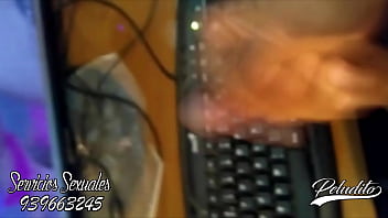 Preview 2 of 17 Boy 17 Girl Xxx Video - Demostrando un poco de leche para las mujeres