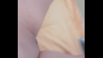 Preview 1 of Fat Girl Inbeige Yoga Pants Solo - Tereza de Barra Mansa enviou para o marido caiu na net