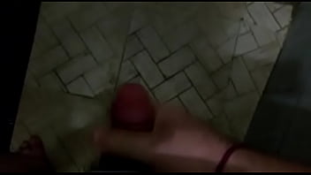 Preview 2 of Back Side Love Sex - Gozando bem de leve no banheiro