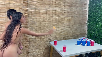 Preview 2 of Wife Blindedfolded And Fucked - Le gano el juego a mi hermanastra y me la termino follando muy duro hasta llenarle su culo de leche.