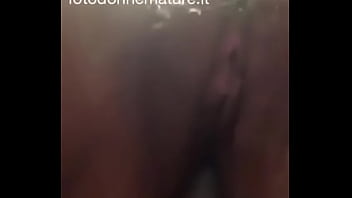 Preview 2 of Xnxx Baby Hd Bf - Milf amatoriale si diverte a giocare cosi