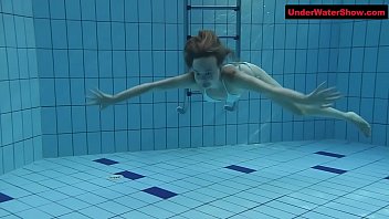 Preview 1 of Shemale And Small Boys - Bouncing booty in a  underwater show