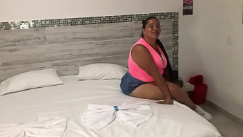 Preview 1 of Japanese Rep Pron Tube - vecino me folla a cambio de dormir en su casa