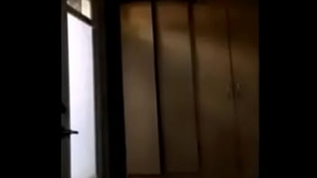 Preview 1 of Cloe Ailing - Negra se deja tocar las tetas por el repartidor de pizzas - pinguino69