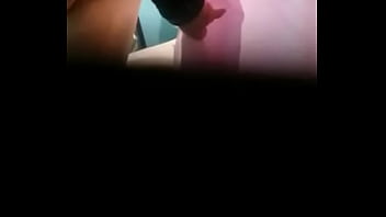 Preview 3 of Jilbab Lesbian Film - Espiando A Mi T&iacute_a En El Ba&ntilde_o
