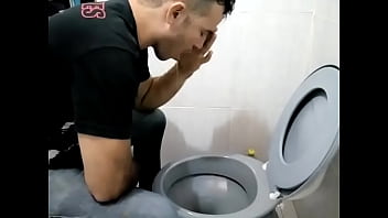 Preview 2 of Bbc Xxxvideos - vomitando depois do desafio