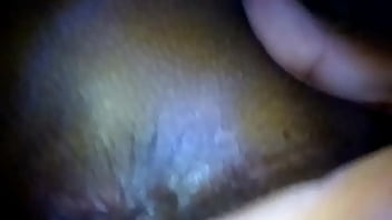 Preview 1 of Mom Punish Brother - Sigo tocandola y ni cuenta se da