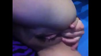 Preview 1 of Miss Bum - Se mete los dedos 2