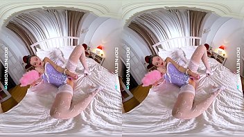 Preview 4 of Ahakasex - DDFNetwork VR - Sasha Rose Cosplay Masturbation in VR