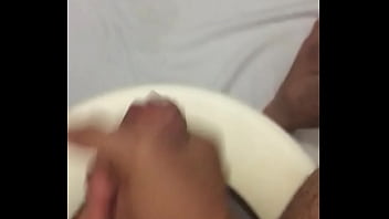 Preview 3 of Kuttaa Xxx - Batendo a terceira da noite