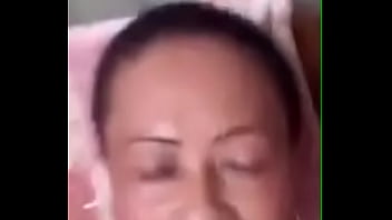 Preview 4 of Mom Big Boobs Got Milf - salope malgache rabesarison haingotiana gina madagascar 01