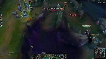 Preview 2 of Anal D5 - Teemo por un arbol,  una piedra y una cosa rara