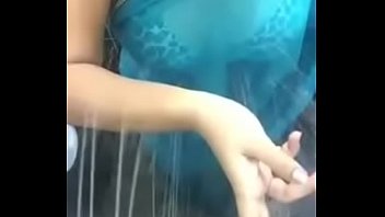 Preview 2 of Mom And Deoter - bhabhi ka Shower webcam show