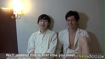 Preview 1 of Xh Xxxmobi - Gay asian sucking cock