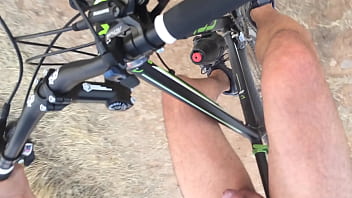 Preview 3 of Notsonaughty Cam - Polla en el campo montando en bici