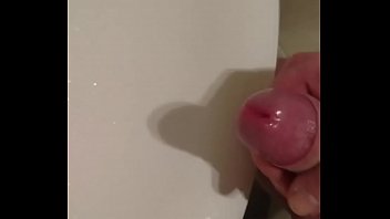 Preview 4 of Dad Games Com - Im Badezimmer schnell einen runterholen.
