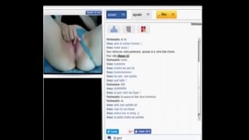 Preview 3 of Colegiala Mira Pene Ne Bus - petite tenn sur cam au gros sein tres chaude
