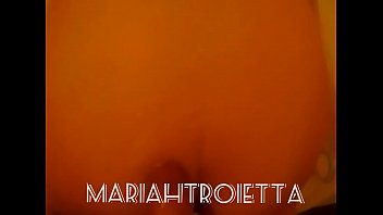 Preview 4 of A Bitch Licks A Mans Feet - mariah doggystyle schizzi di sborra sulle chiappe