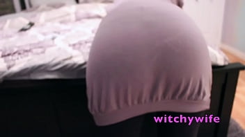 Preview 2 of My Bf Eating My Pussy - BIG BOOTY TEASE SEXY AMATEUR WIFE &amp_ MOM