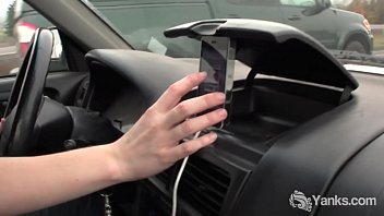 Preview 1 of Hard Bolw Job - Yanks Cutie Lou Lebonne Cums in the Car