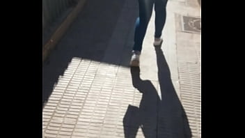 Preview 2 of Friend Mom Loves Me - T&iacute_a buena por la calle 2
