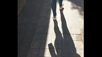 Preview 3 of Friend Mom Loves Me - T&iacute_a buena por la calle 2