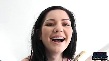 Preview 1 of Follando A Leticia En Su Casa - y. amateur girlfriends with braces fucking on camera